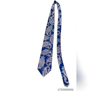 Botany 500 Mens Dark Blue Paisley Tie